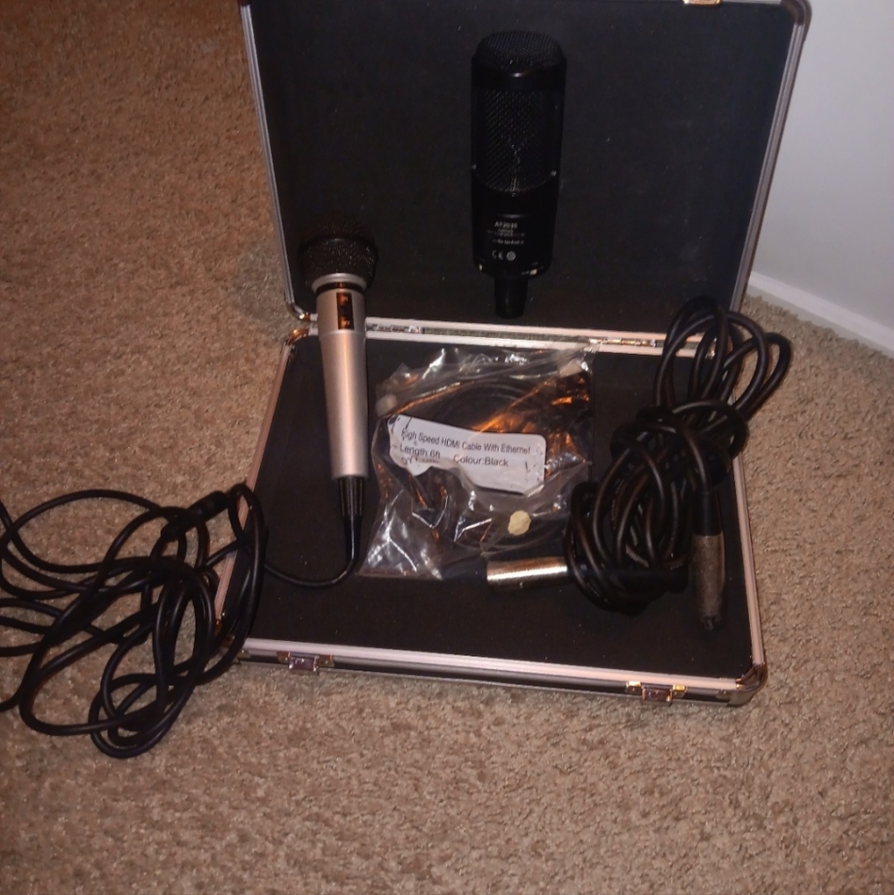 AT2035- cardioid condenser mic and other studio equipment Bundle